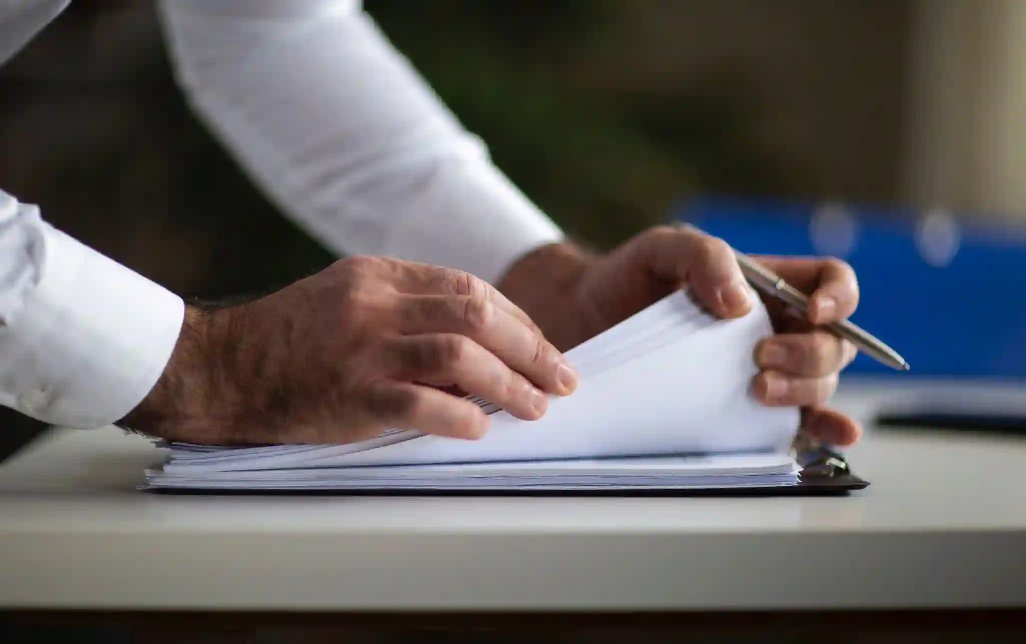 Professional legal guidance in divorce case